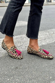 Rihanna - Mocasines con estampado de leopardo