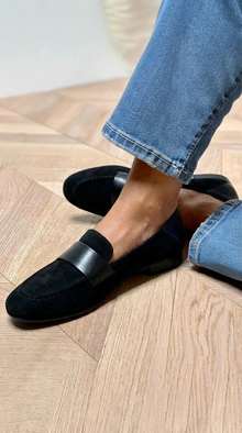 Negro (Casi agotado)