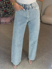 JEANS TIRO ALTO CON DETALLES DE PEDRERIA