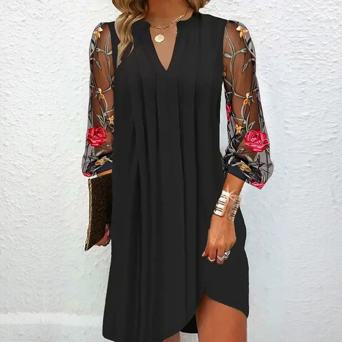 Camille | Vestido elegante con mangas floridas