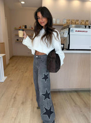JEANS RECTOS CON PRINT DE ESTRELLAS