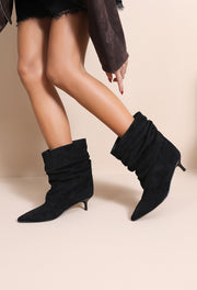 Botines Elly Cortos Estilo Slouchy - Negro