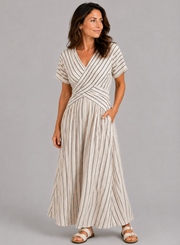 Aguamarga | Vestido Midi con Escote en V, Manga Corta y Cintura Cruzada