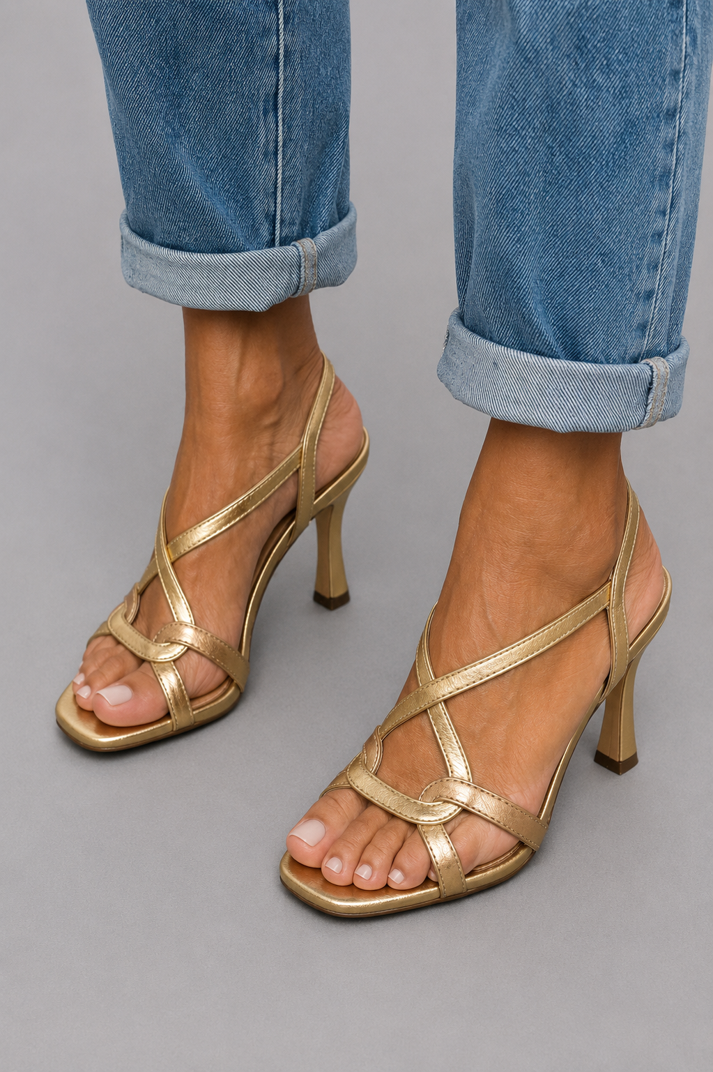 Eliana | Tacones Dorados para Mujer