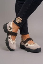 Chiara | Zapatos Cómodos para Caminar de Gamuza