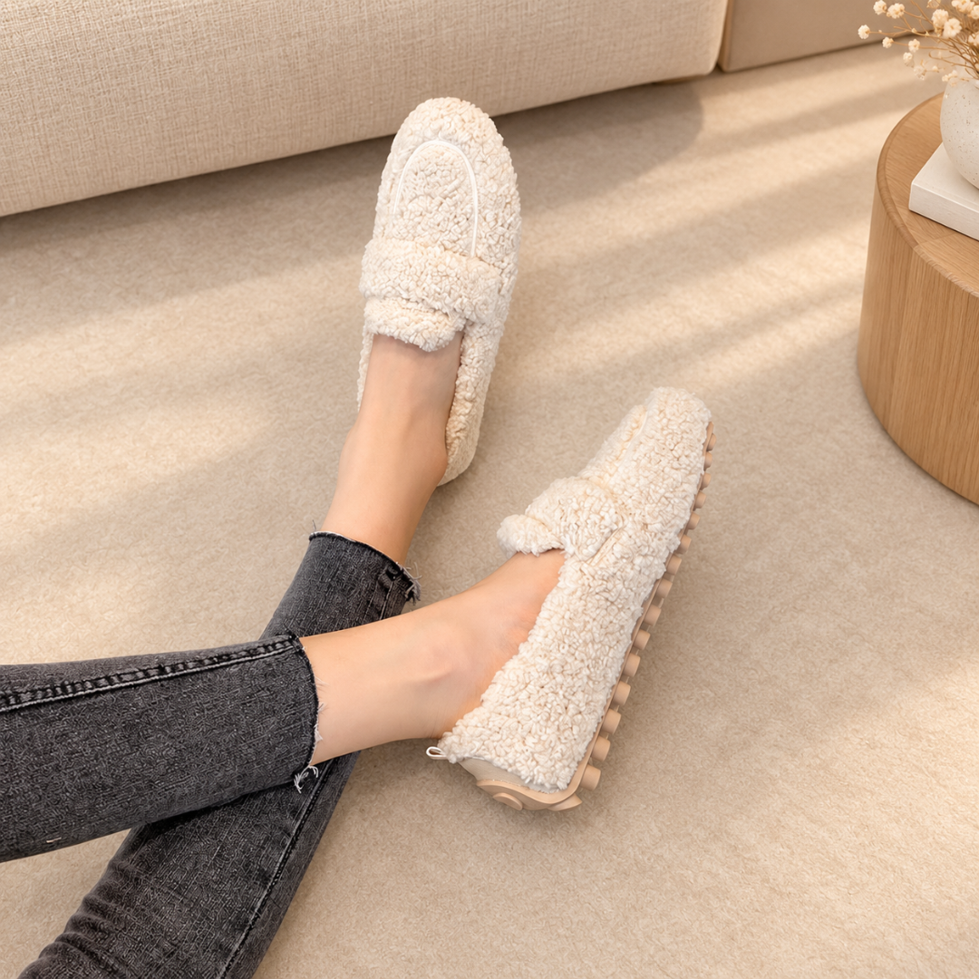Lia | Pantuflas Suaves de Peluche