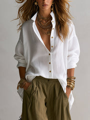 Capucine | Camisa blanca holgada y pantalón Lantern verde oliva