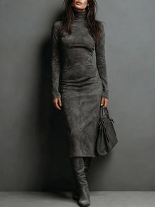 Gris oscuro